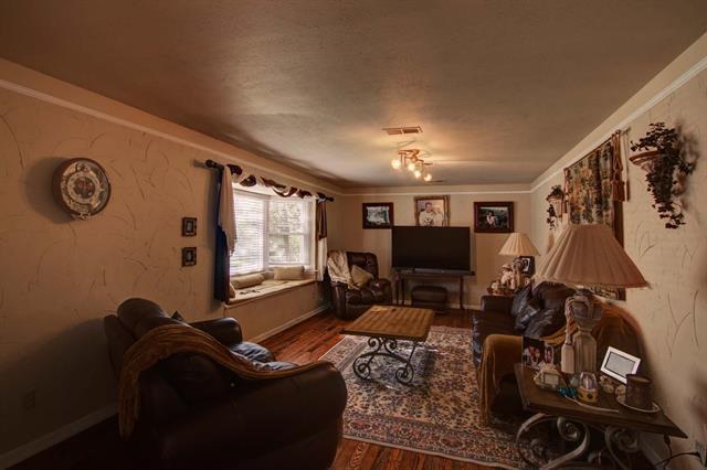 Building Photo - 1202 Tanglewood Trail