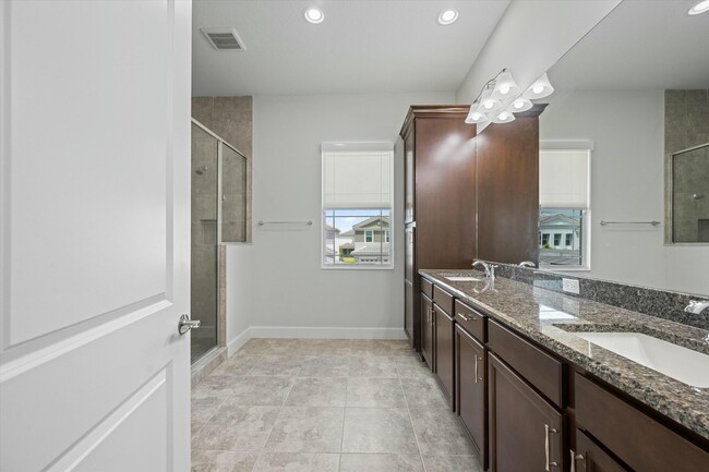 Building Photo - 14964 RedCove Pl