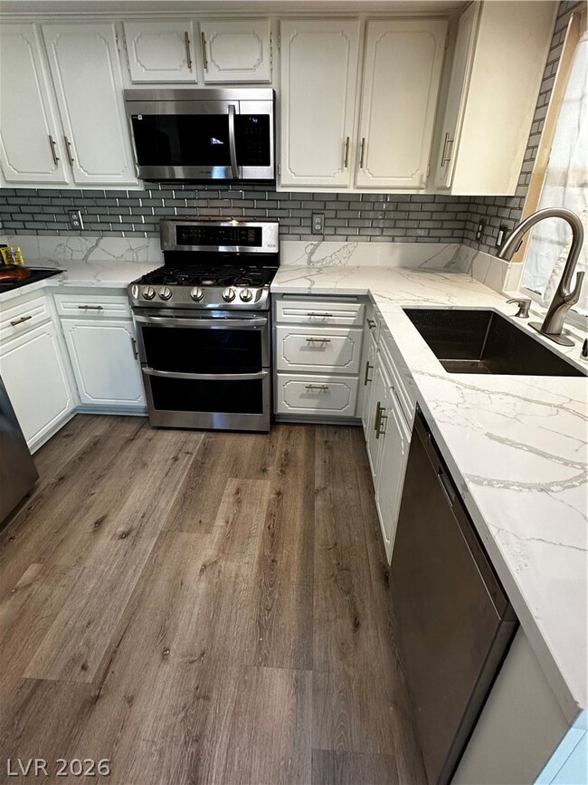 Building Photo - 2408 El Cortez Ave