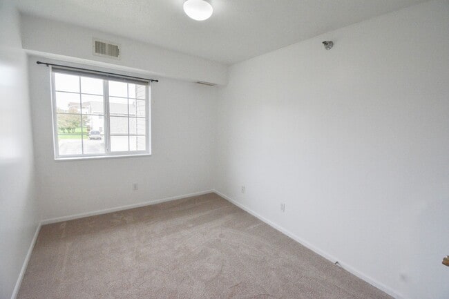 Building Photo - 2094 11th Ave SE