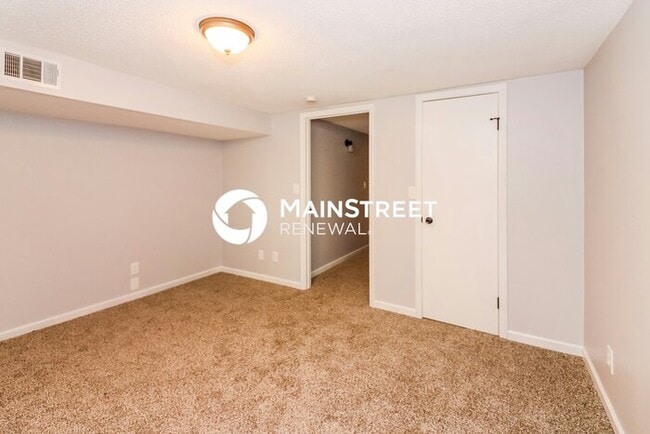 Building Photo - 3 Bedroom Pet-Friendly Home in PLEASANT HILL, MO with Main Street Renewal