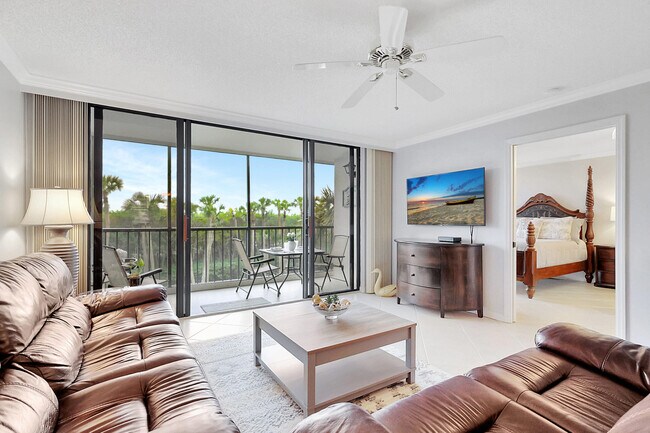 Building Photo - 5059 N Hwy A1A