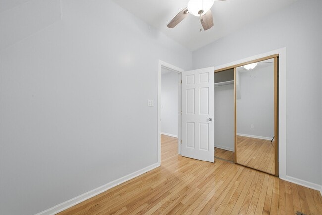 Building Photo - 2125 W 18th Pl