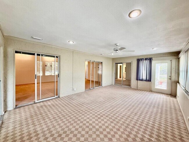 Building Photo - 1839 Tumbleweed Ct