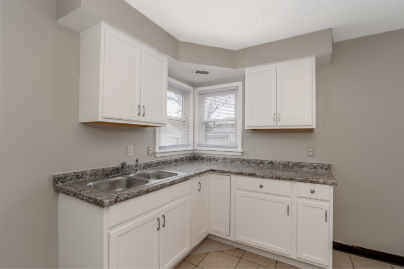 Building Photo - 12328 Grannis Rd