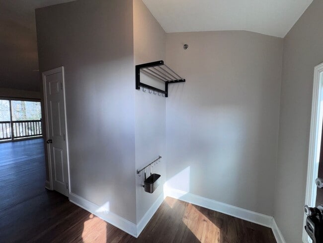 Building Photo - Central AVL Condo - Huge Deck, Views and Community Pool