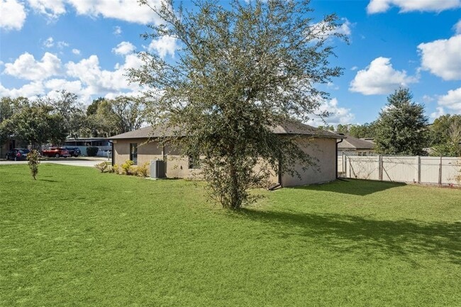 Building Photo - 26411 Bertram Rd