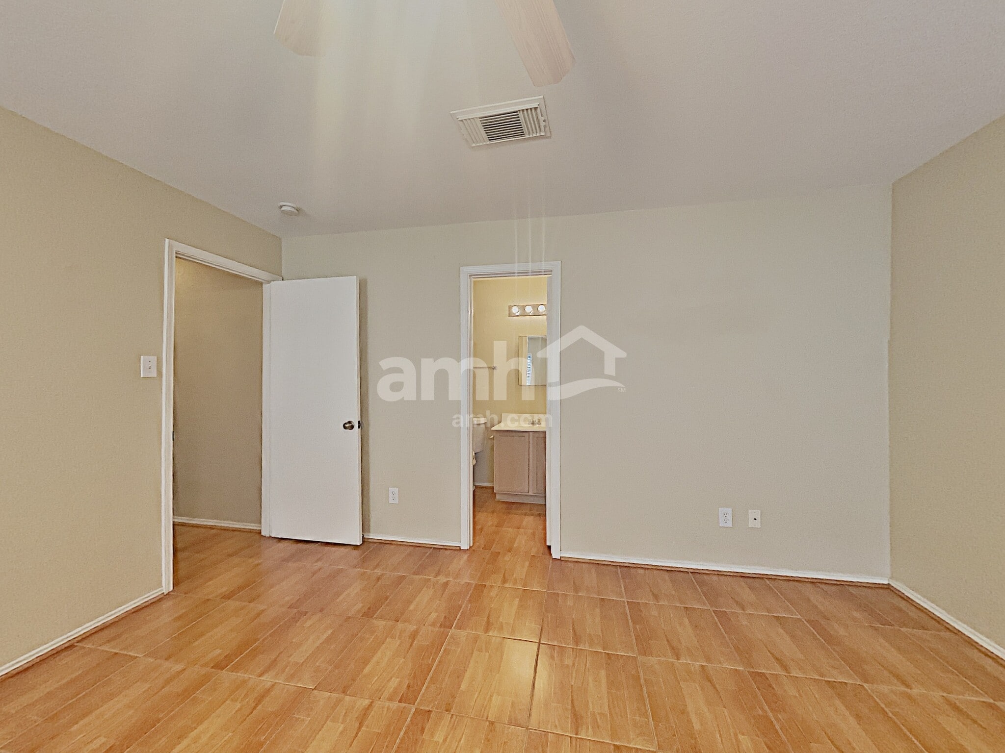 Building Photo - 10832 Otter Pass