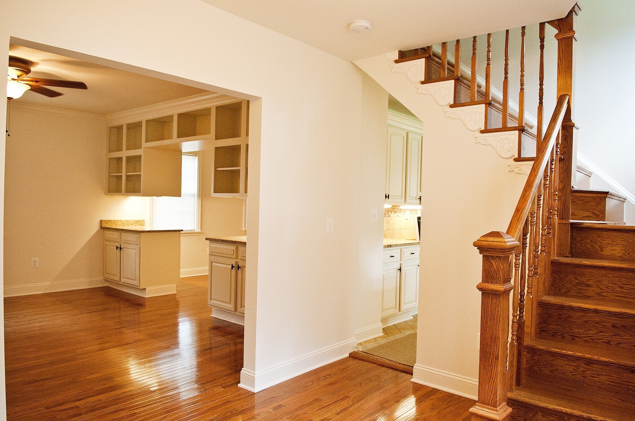 Building Photo - 6119 Bellona Ave
