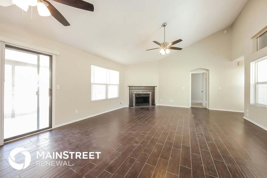 Building Photo - 5412 W Cochise Dr