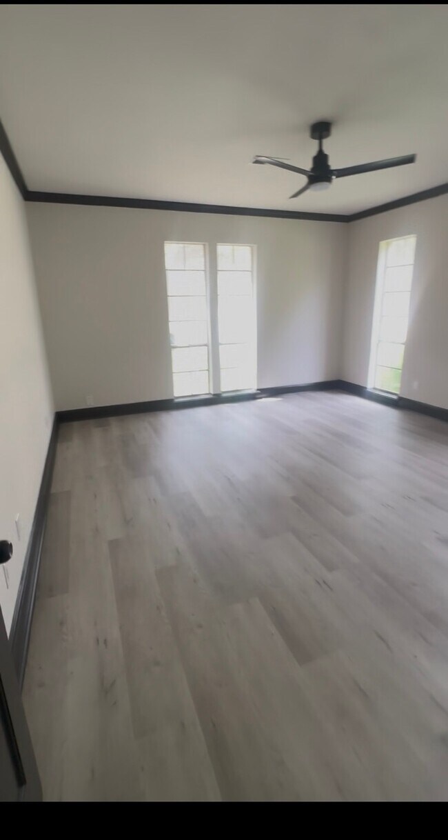 Building Photo - 2734 Plantation Wood Ln