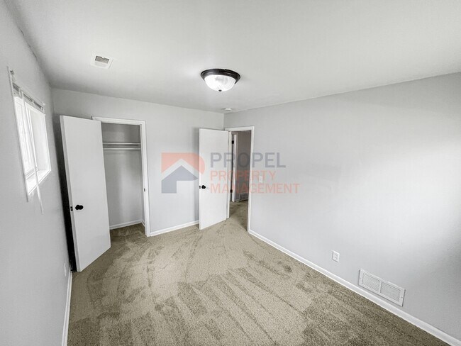 Building Photo - 14387 Leonard Ave