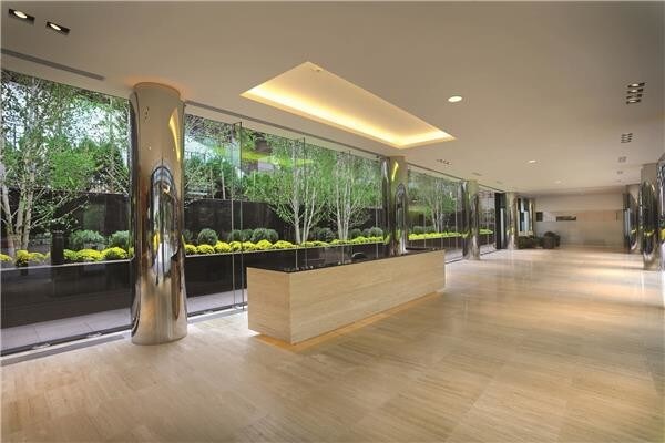 Building Photo - 420 East 61st Street