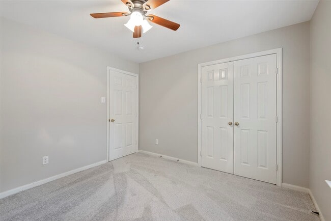 Building Photo - 35 N York Gate Ct