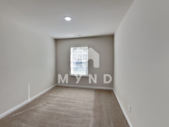 Building Photo - 5617 Newton Creek Dr