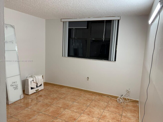Building Photo - 8002 SW 149th Ave