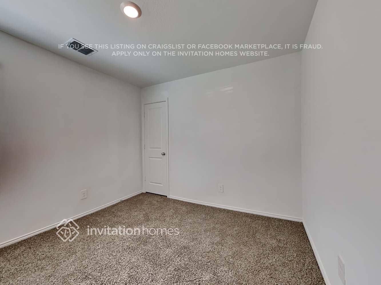 Building Photo - 3215 Crestone Dr