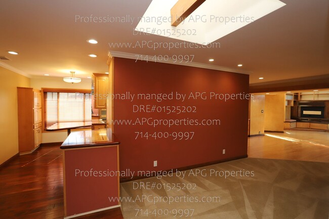 Building Photo - 5411 Park Ave