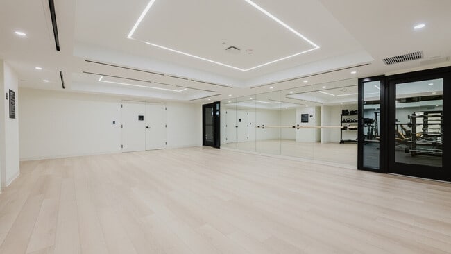 Building Photo - 36 NE 2nd St