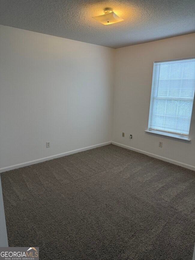 Building Photo - 244 Merriwood Cir