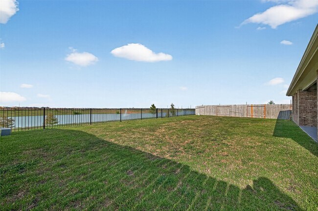 Building Photo - 31410 Hexan Hts Ln