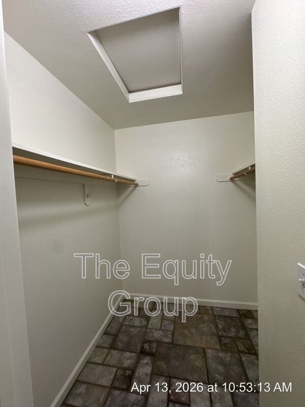 Building Photo - 1923 E Academy Ave