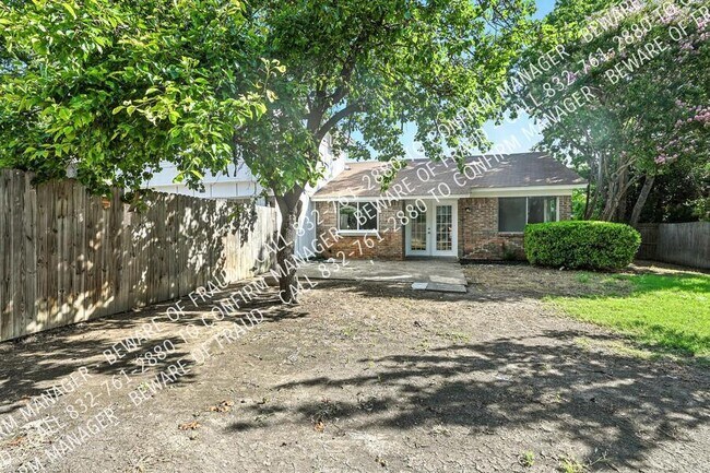 Building Photo - 1745 Crystal Way