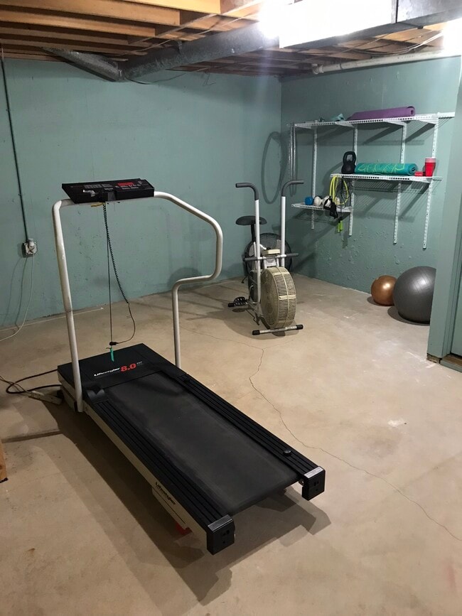 Building Photo - 101 S Rock Rd