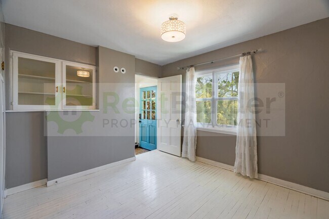 Building Photo - CALL US TODAY AT (505) 892-4400 TO SCHEDULE A CONVENIENT SHOWING