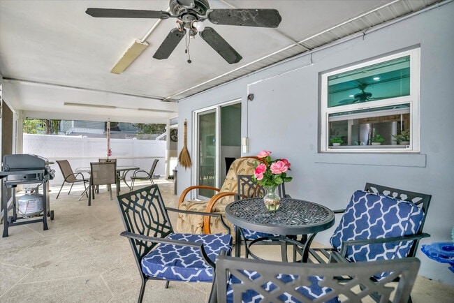 Building Photo - 4408 E Riverside Dr