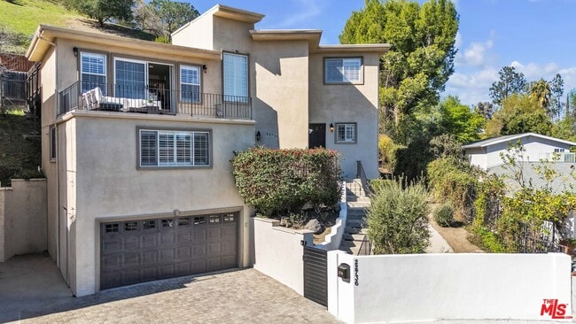 Building Photo - 22736 Cavalier St