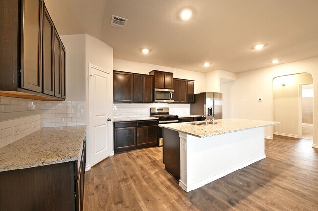 Building Photo - 13035 Minuet Sway
