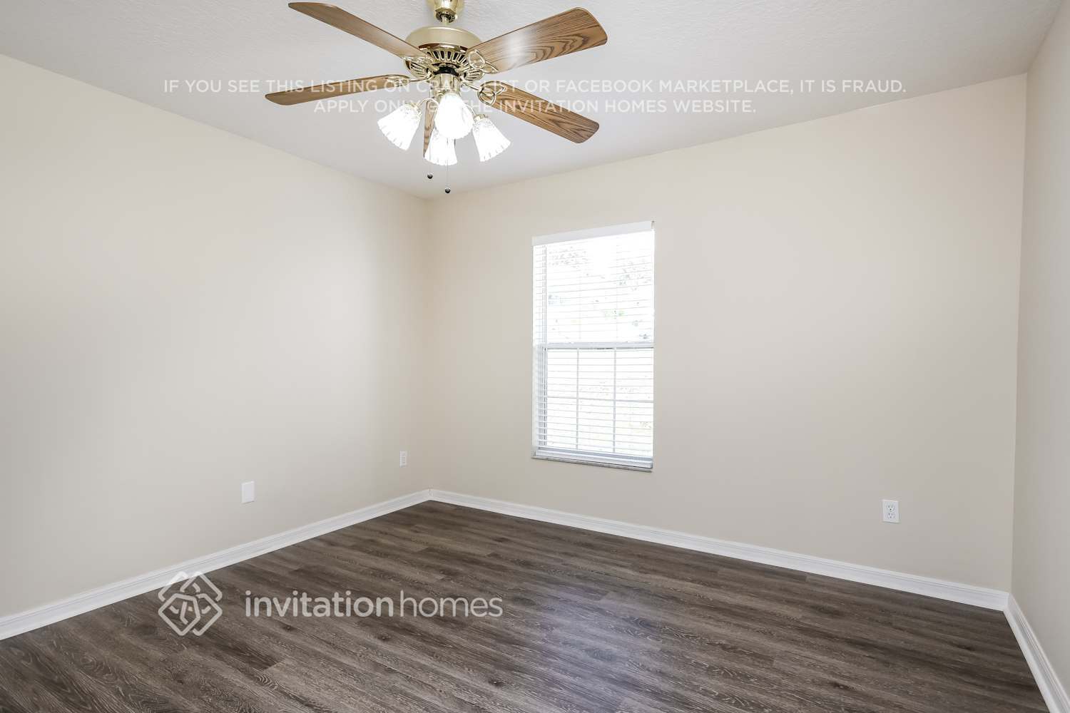 Building Photo - 9600 Saragossa St