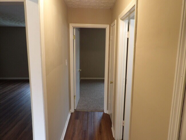 Building Photo - 218 Centennial Dr