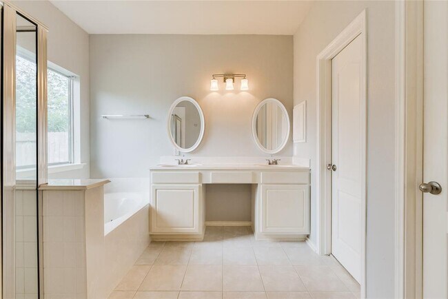 Building Photo - 3402 Pebble Beach Ln