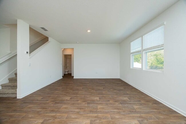 Building Photo - 951 Orellana Rd