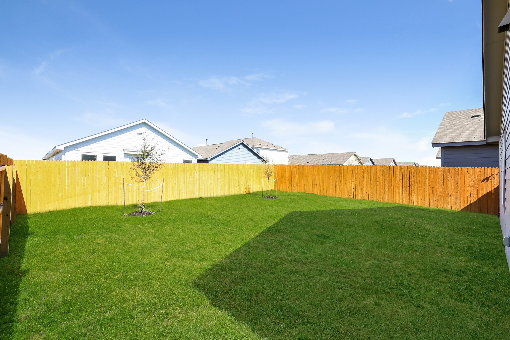 Building Photo - 2807 Gustavo Dr