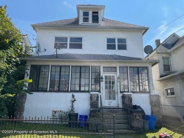 Primary Photo - 611 S Webster Ave