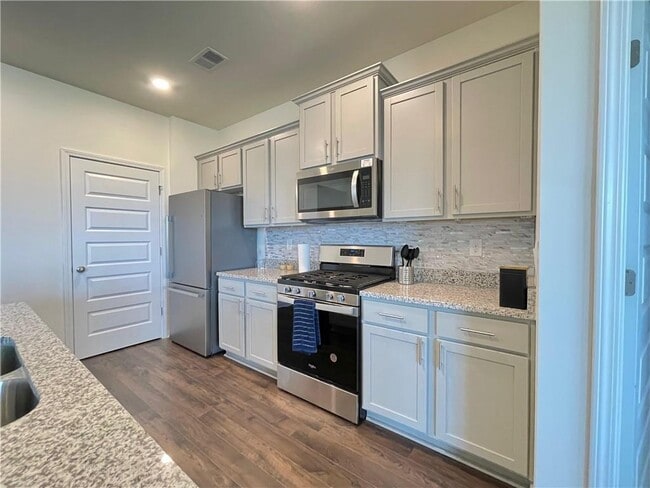 Building Photo - 350 Graham Campbell Ln