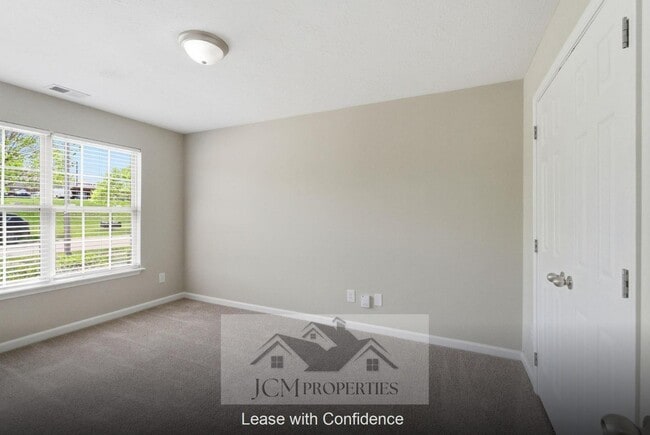 Building Photo - 2001 Polk Ln