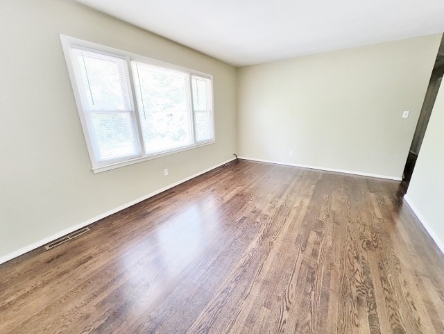 Building Photo - 6006 E 96th St