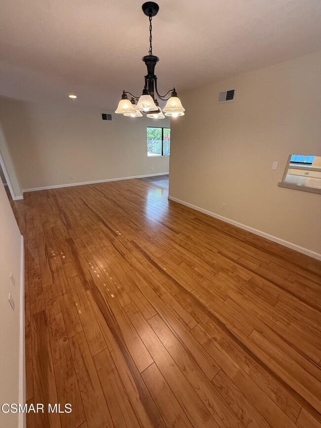 Building Photo - 1191 Calle Contento