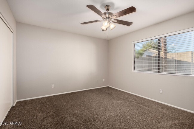 Building Photo - 3122 W Donald Dr