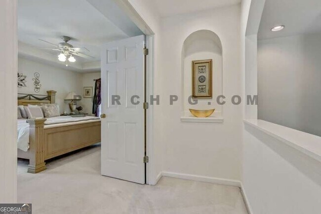 Building Photo - 3210 Kittiwake Cir