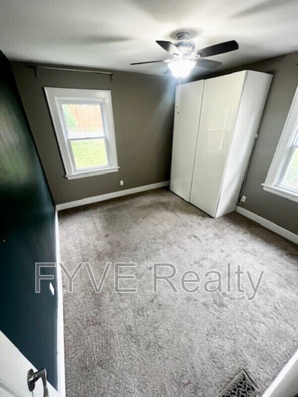 Building Photo - 3463 Wabash Ave