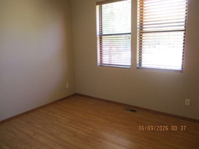Building Photo - 1561 Mustang Run