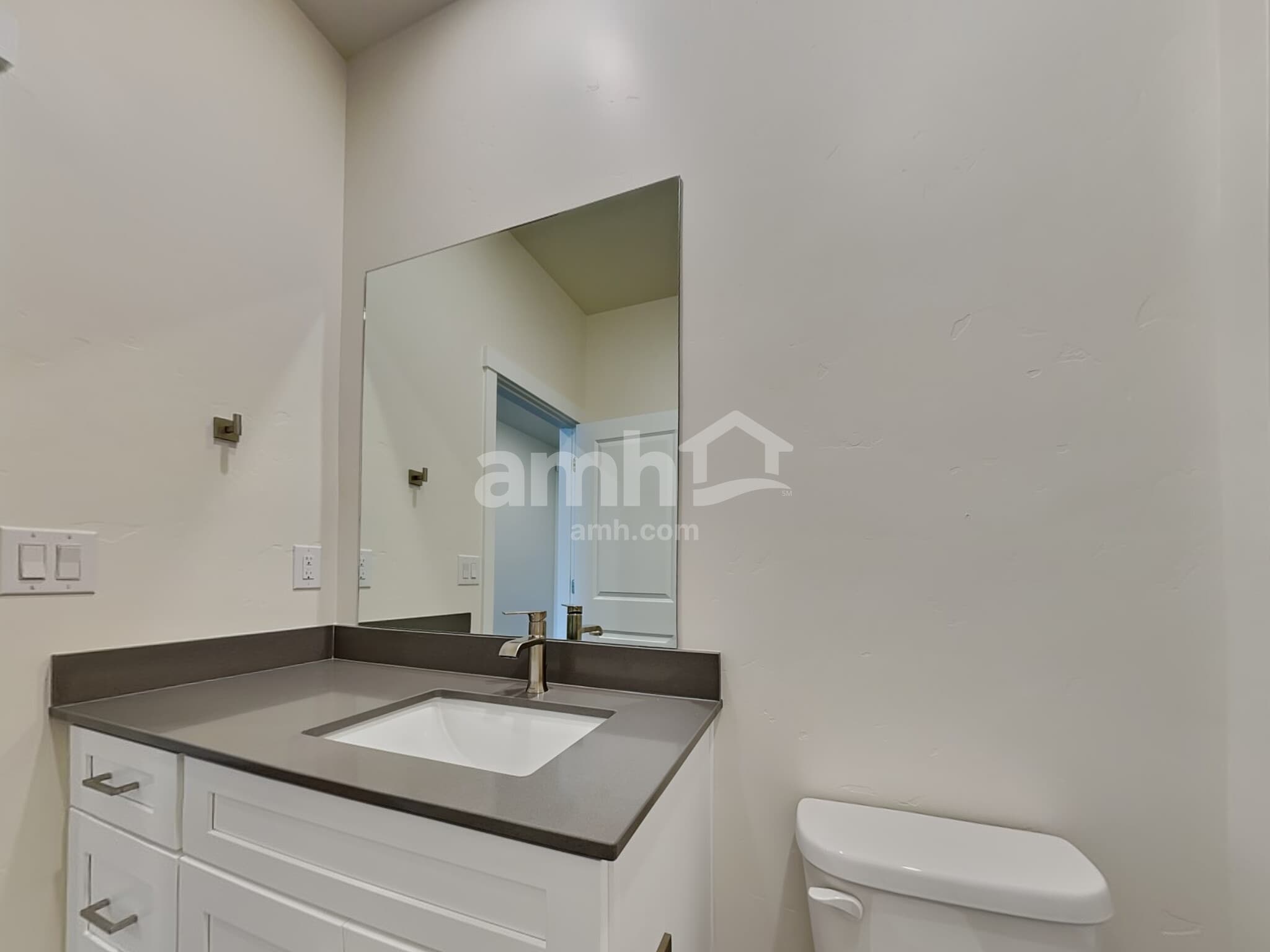 Building Photo - 1317 E Old Mesquite St