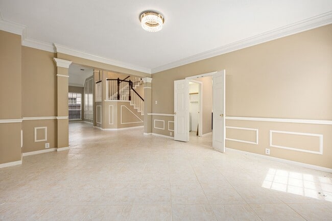 Building Photo - 1919 Valleria Ct