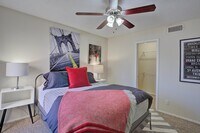 Building Photo - Villa Del Mar Apartments