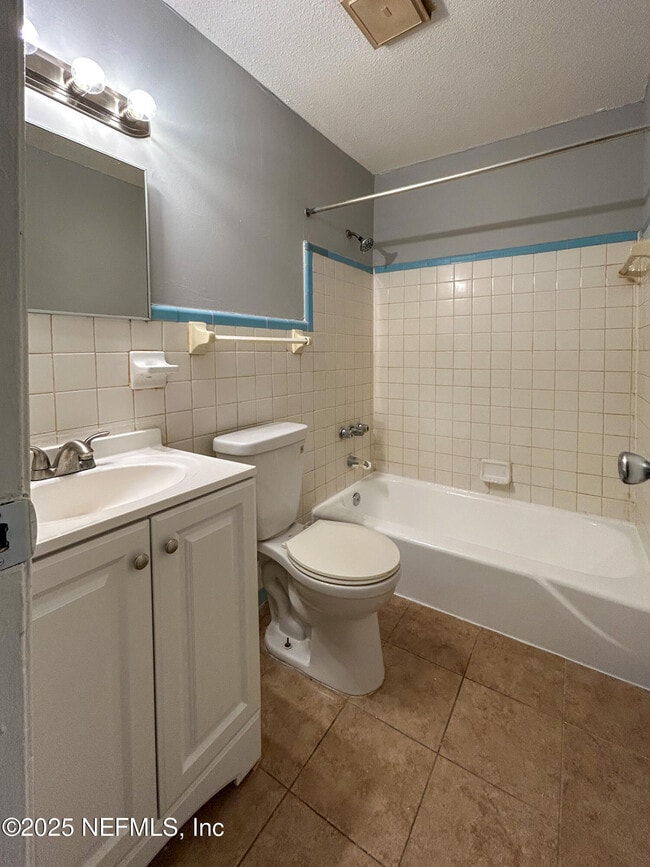 Building Photo - 1122 Woodruff Ave